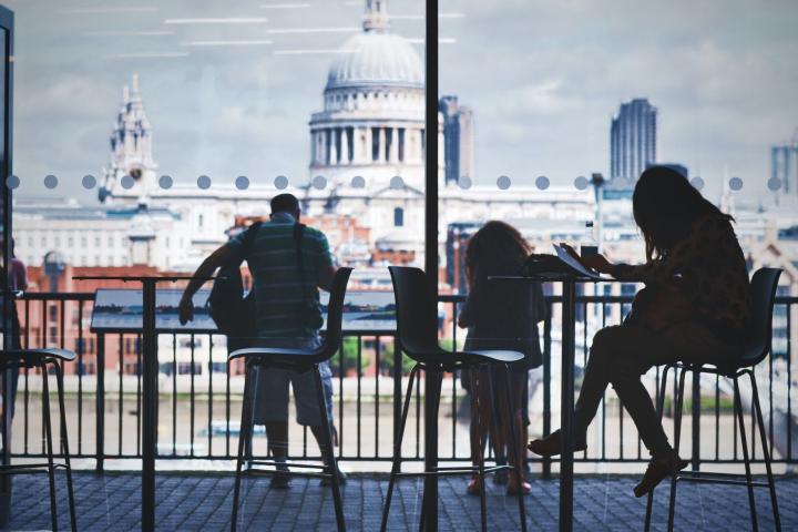 What are the risks of studying abroad?